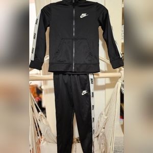 Nike two piece outfit